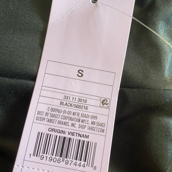 NWT Wild Fable liquid high rise Shorts size Small - Picture 3 of 3